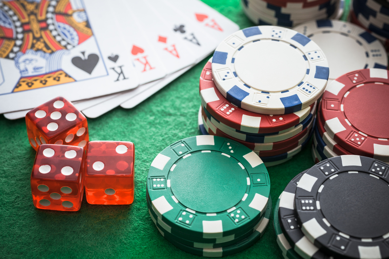Factors affecting winning chances in online gambling games are explained clearly.